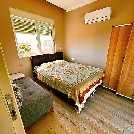 Séjour chez l'habitant Peaceful Villas-rooms-barbecue *